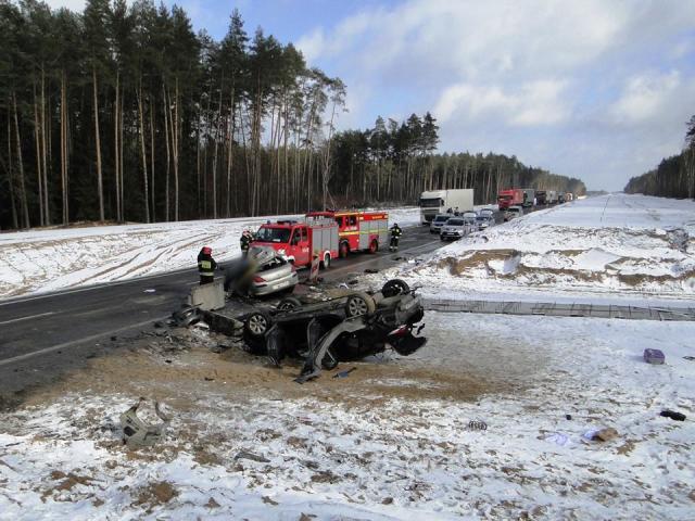 Wypadek na trasie Ostrów Wyszków Trzy osoby nie żyją zdjęcia